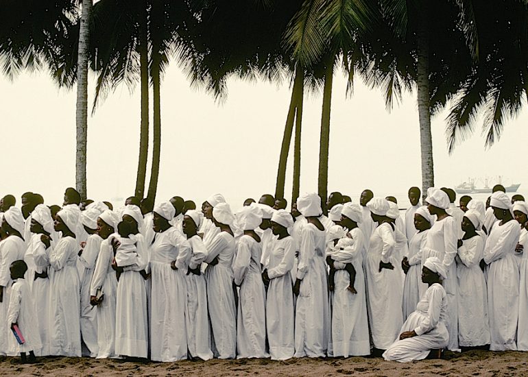 Abidjan_Eglise du Christianisme celeste_Plage Vridi_1979