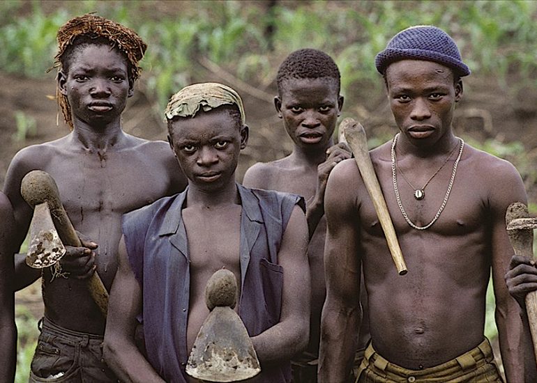 Cote d'Ivoire_Jeunes travailleurs venant du Burkina pour travailler sur les plantations de cacao_1996