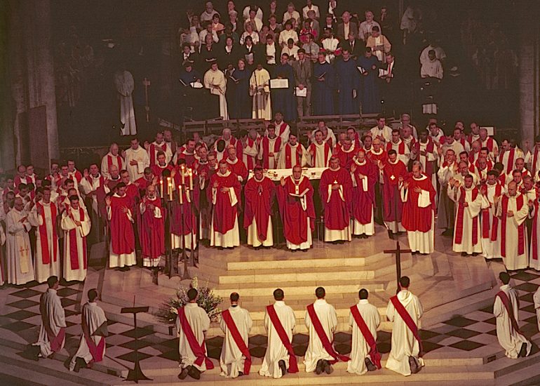 Notre Dame de Paris_Ordination de pretres par le Cardinal Lustiger_2000