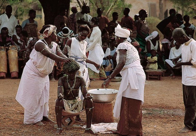 Au royaume des féticheuses