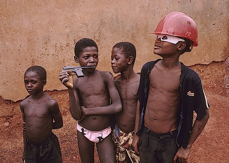 Cote d''Ivoire_Village de Tenguelan_pays Agnis_Frontière avec le Ghana_1996