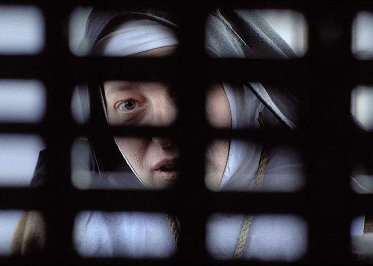 France. Provence_Alpes_Cote d'Azur_Le parloir chez les Contemplatives.1992