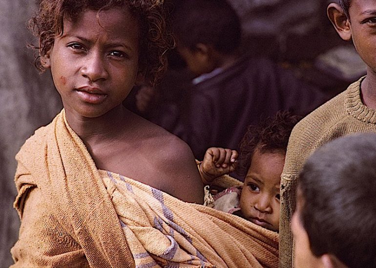Madagascar_Antsirabe_Enfants des rues_1999