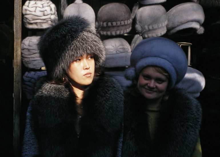 Russie_Siberie_Irkoutsk_Marche de chapkas_2005