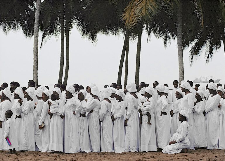 Côte d'Ivoire_Abidjan_Eglise du Christianisme celeste_plage Vridi_1979