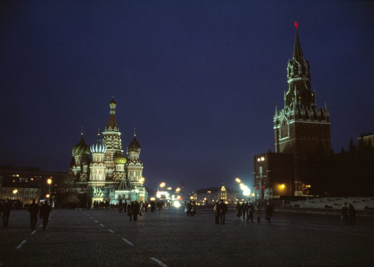 Olivier_Martel_Moscou_La Place Rouge_la cathedrale Saint Basile le Bienheureux