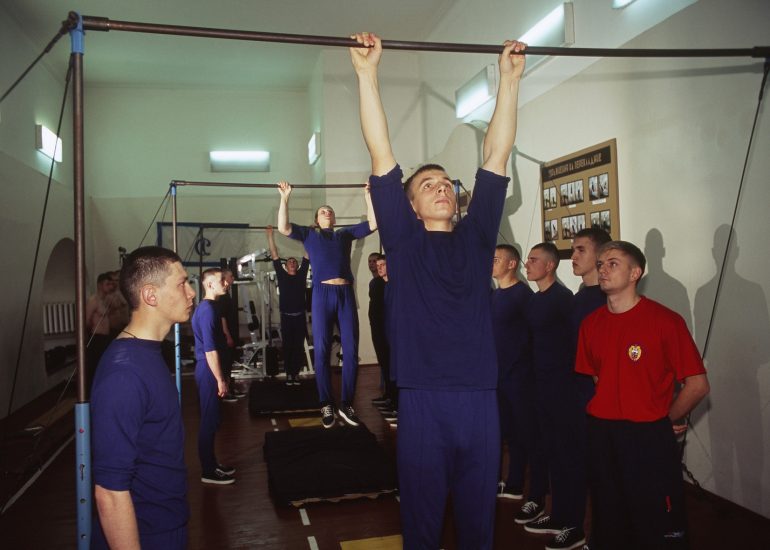 Olivier_Martel_MOSCOU_le regiment du Kremlin_5eme compagnie_Gymnase
