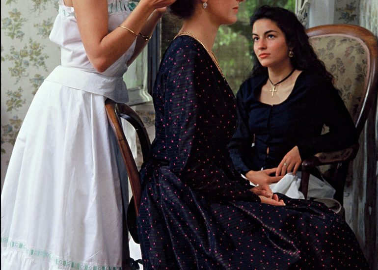 Olivier Martel - Provence: Le pays d'Arles - Arlésienne