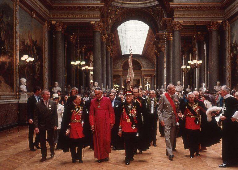 Ceremonie de la Saint Jean au Chateau de Versailles_Galerie des batailles_Ceremonie et remise des decorations