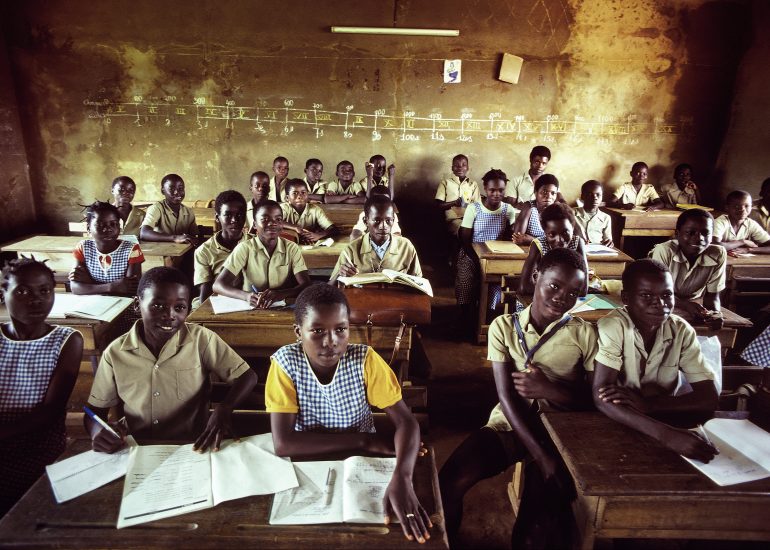 Côte d'Ivoire_Sassandra_ecole de Tiagba_village lacustre_1996