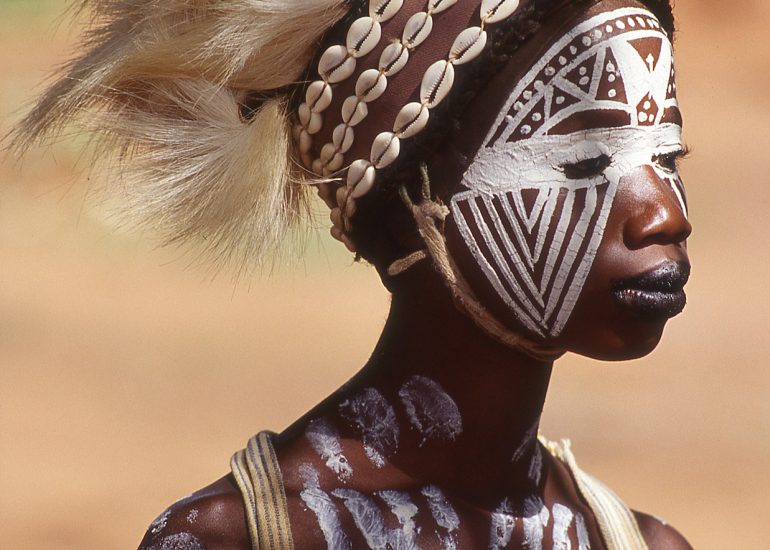 Côte d'Ivoire_Region de Man_village de Diourouzon_Ethnie Guere (We)_Jongleurs d'Enfants ( Simbo)