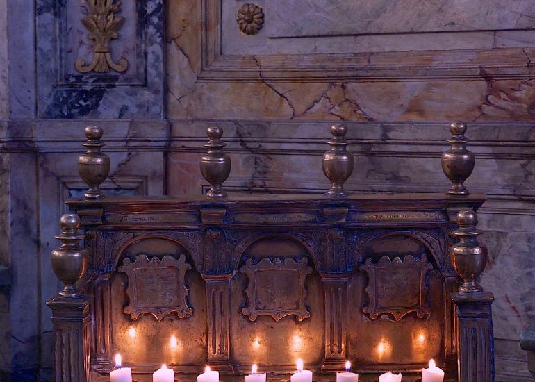 Synagogue de Carpentras_Hanoukia en argent du 16ème 17ème siècle