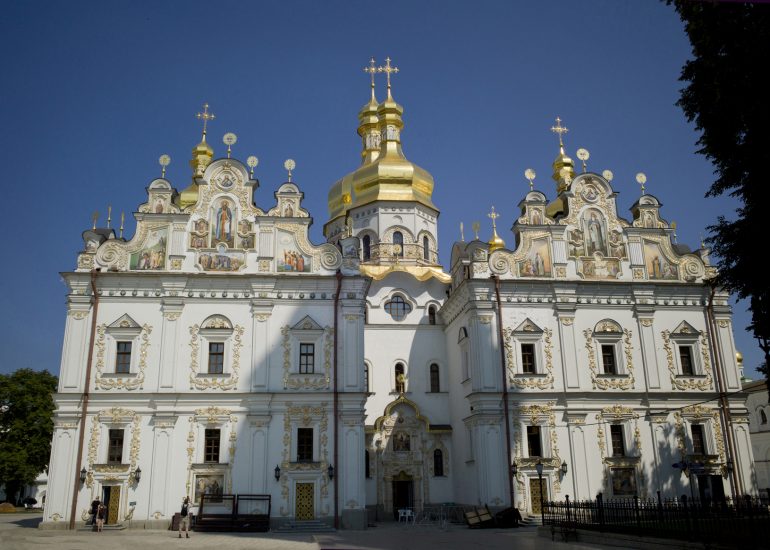 Ukraine-La Laure de Kiev-Cathédrale de l'Assomption de la Sainte Vierge et l'église des Saints de Petchersk-Coeur de l'église Orthodoxe Ukrainienne